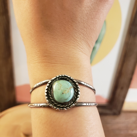Vintage Sterling Silver Turquoise Cuff Bracelet